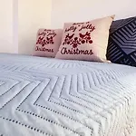 Cozy With Free Backyard Parking - Near Old Town! * Riga