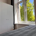 Cozy With Free Backyard Parking - Near Old Town! Riga