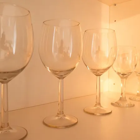 Cozy With Free Backyard Parking - Near Old Town! * Riga