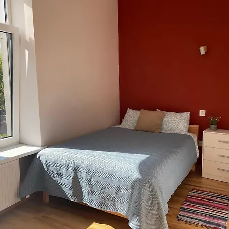 Cozy With Free Backyard Parking - Near Old Town! Appartement Riga
