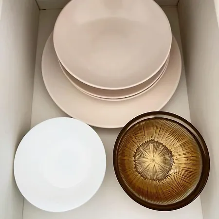 דירה Cozy With Free Backyard Parking - Near Old Town!