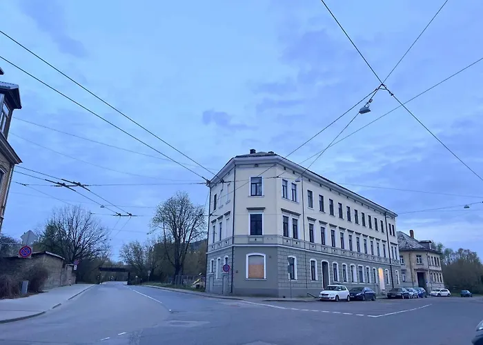 Cozy With Free Backyard Parking - Near Old Town! * Riga